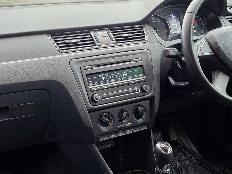 Used Skoda Rapid 2013 for sale - 76682366: Photo 5