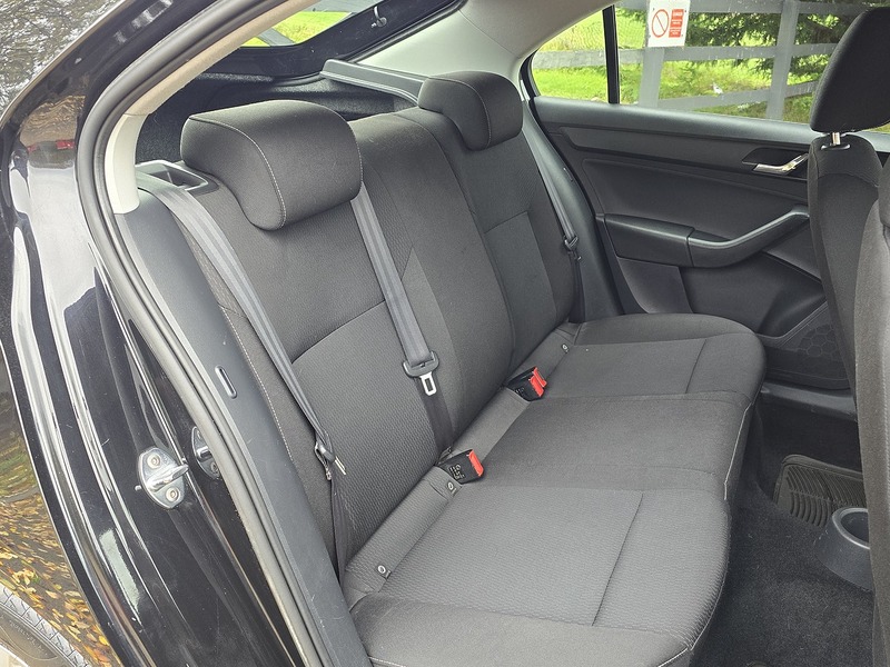 Used Skoda Rapid 2013 for sale - 76682366: Photo 9