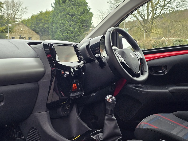 Used Peugeot 108 2014 for sale - 77990122: Photo 2