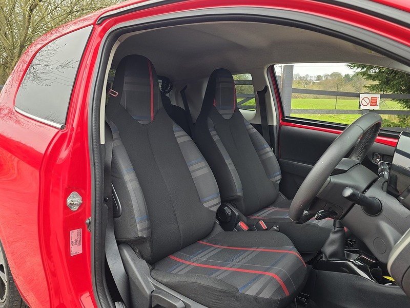 Used Peugeot 108 2014 for sale - 77990122: Photo 8