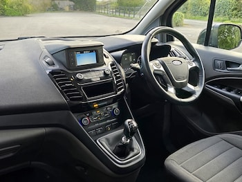 Used Ford Grand Tourneo Connect 2020 for sale - 76426376: Photo