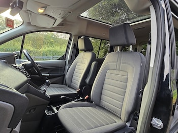 Used Ford Grand Tourneo Connect 2020 for sale - 76426376: Photo