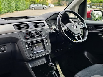 Used Volkswagen Caddy Maxi Life 2020 for sale - 79363554: Photo