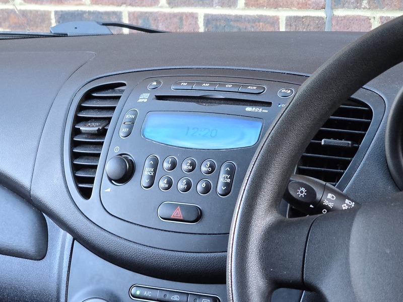 Used Hyundai i10 2011 for sale - 77149463: Photo 23