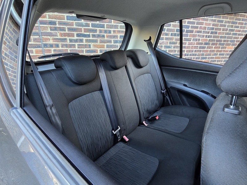 Used Hyundai i10 2011 for sale - 77149463: Photo 6