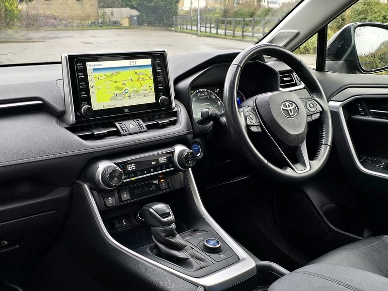 Used Toyota RAV4 2021 for sale - 77213145: Photo 4