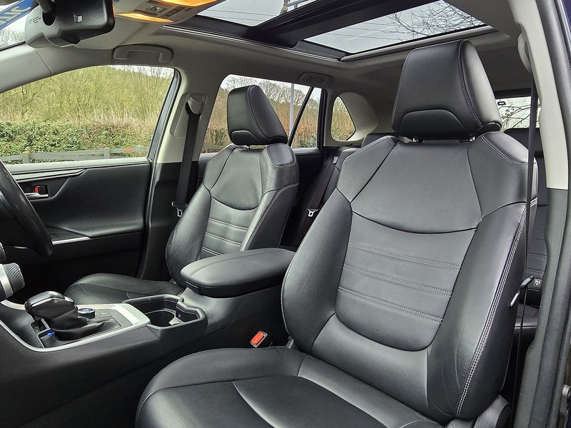 Used Toyota RAV4 2021 for sale - 77213145: Photo 5