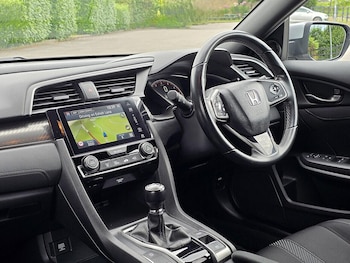 Used Honda Civic 2018 for sale - 79311836: Photo