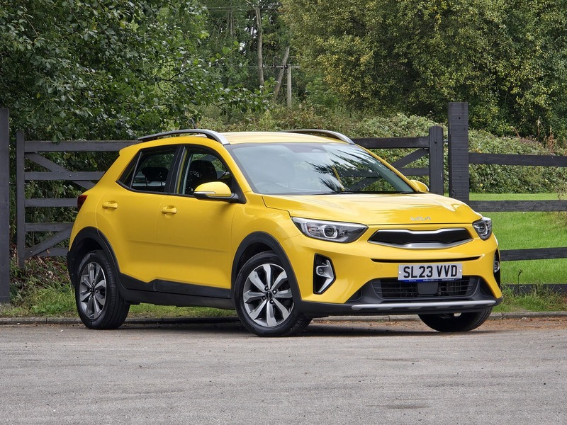 Used Kia Stonic 2023 for sale - 76106293: Photo 1