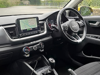Used Kia Stonic 2023 for sale - 76106293: Photo
