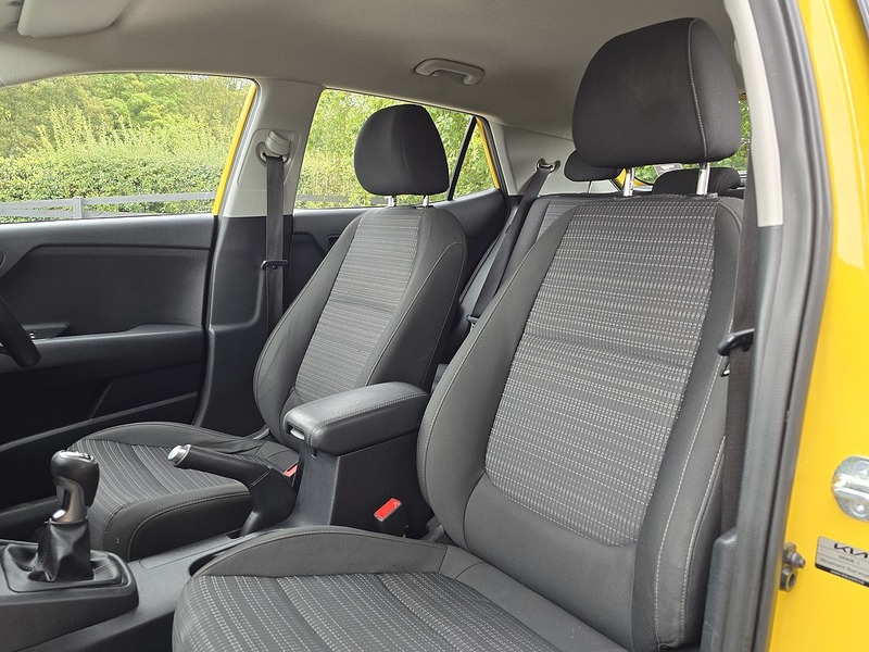 Used Kia Stonic 2023 for sale - 76106293: Photo 5