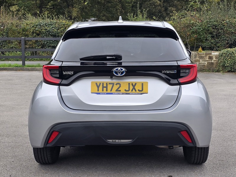 Used Toyota Yaris 2022 for sale - 76426398: Photo 17