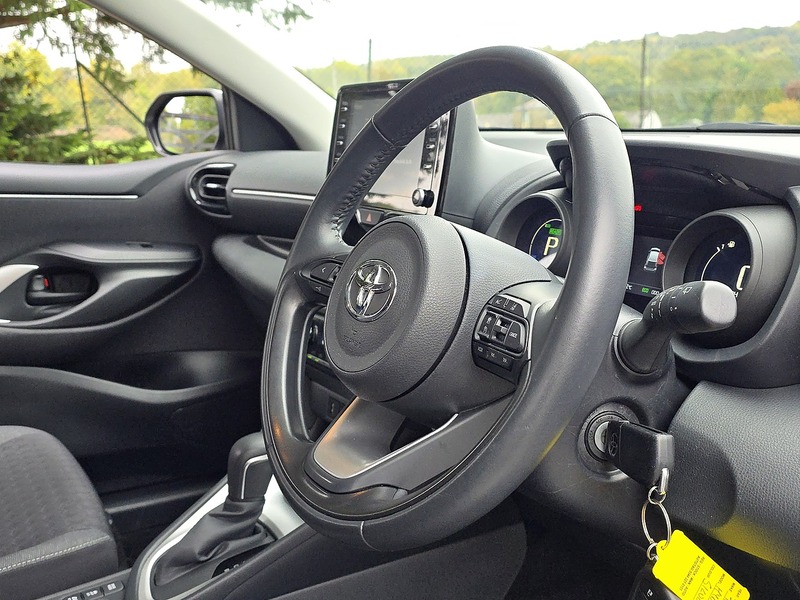 Used Toyota Yaris 2022 for sale - 76426398: Photo 9