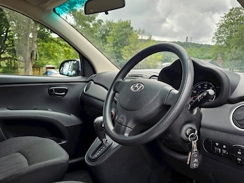 Used Hyundai i10 2013 for sale - 79504068: Photo