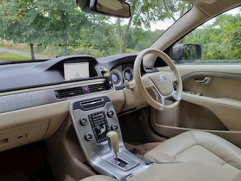 Used Volvo XC70 2011 for sale - 79485785: Photo