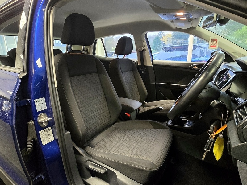 Used Volkswagen T-Cross 2020 for sale - 76792982: Photo 2