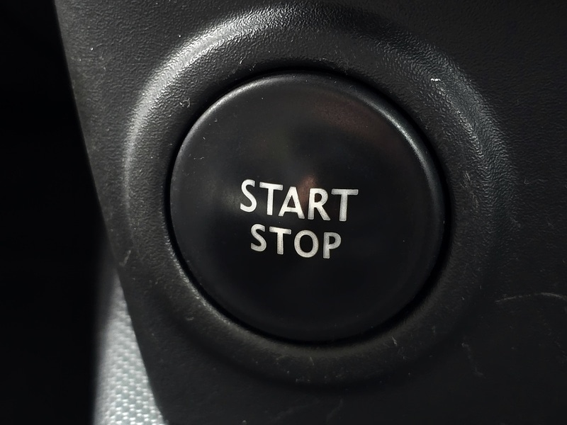 Used Renault Clio 2014 for sale - 77188956: Photo 14