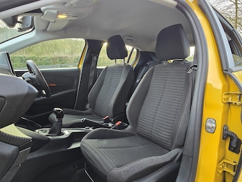 Used Peugeot 208 2022 for sale - 77058697: Photo