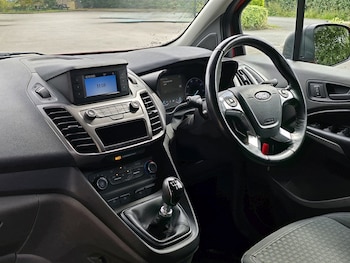 Used Ford Tourneo Connect 2019 for sale - 75567918: Photo