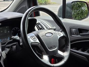 Used Ford Tourneo Connect 2019 for sale - 75567918: Photo