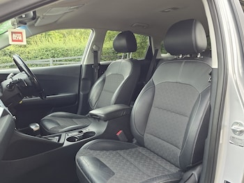 Used Kia Niro 2019 for sale - 75620101: Photo