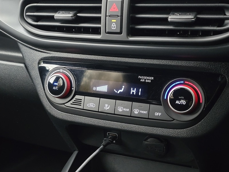 Used Hyundai i10 2022 for sale - 76210937: Photo 5