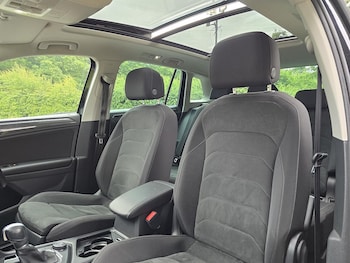 Used Volkswagen Tiguan 2017 for sale - 79311813: Photo