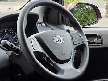 Used Hyundai i10 2017 for sale - 75897474: Photo
