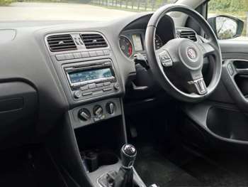 Used Volkswagen Polo 2014 for sale - 74885316: Photo