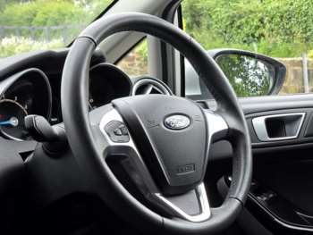 Used Ford Fiesta 2014 for sale - 75057058: Photo