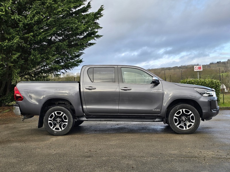 Used Toyota Hilux 2022 for sale - 77179383: Photo 30