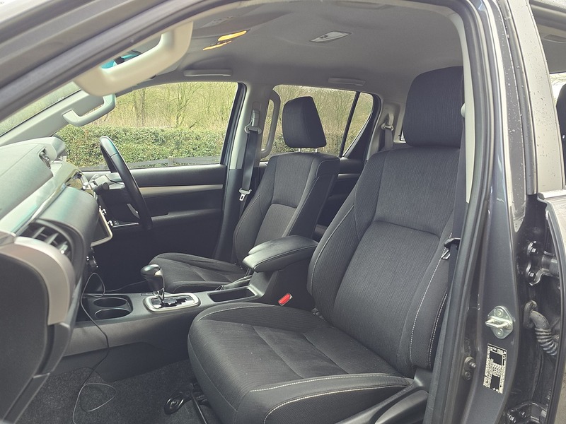 Used Toyota Hilux 2022 for sale - 77179383: Photo 5