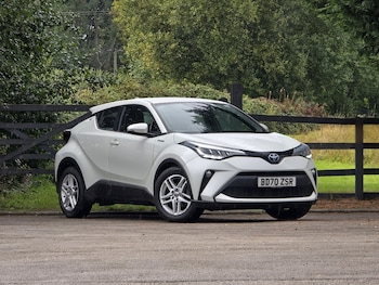 Used Toyota C-HR 2020 for sale - 76106297: Photo