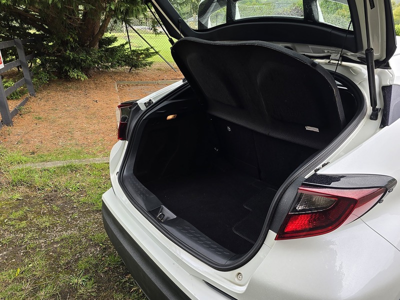 Used Toyota C-HR 2020 for sale - 76106297: Photo 4