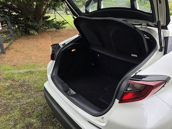 Used Toyota C-HR 2020 for sale - 76106297: Photo