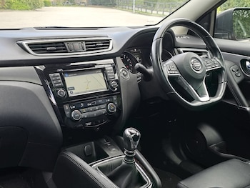 Used Nissan Qashqai 2018 for sale - 76106298: Photo