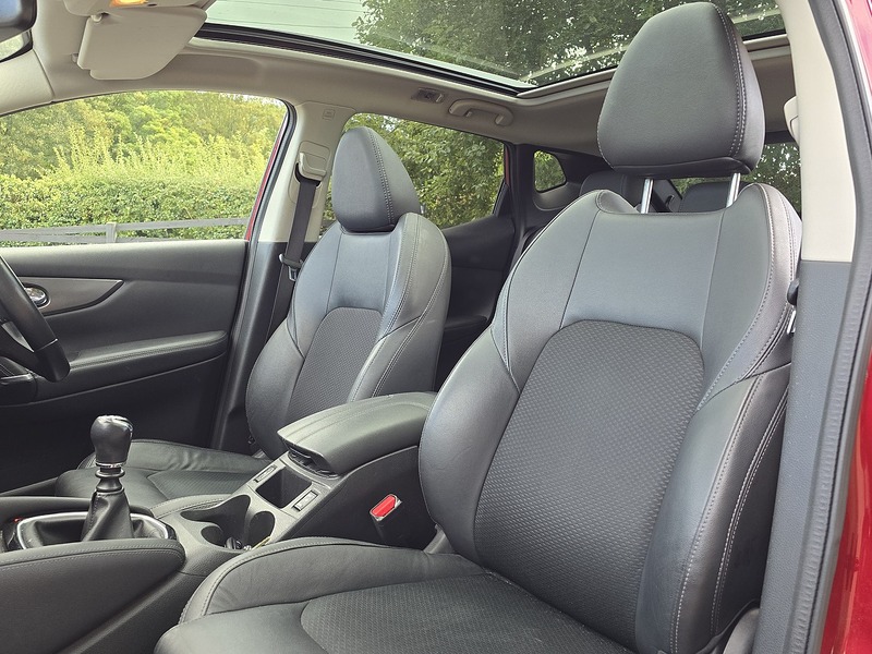 Used Nissan Qashqai 2018 for sale - 76106298: Photo 3