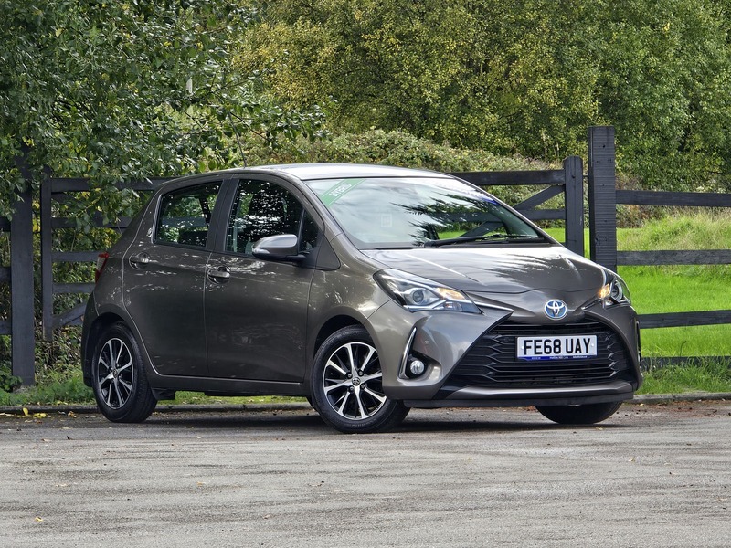 Used Toyota Yaris 2018 for sale - 76426392: Photo 1