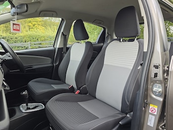 Used Toyota Yaris 2018 for sale - 76426392: Photo