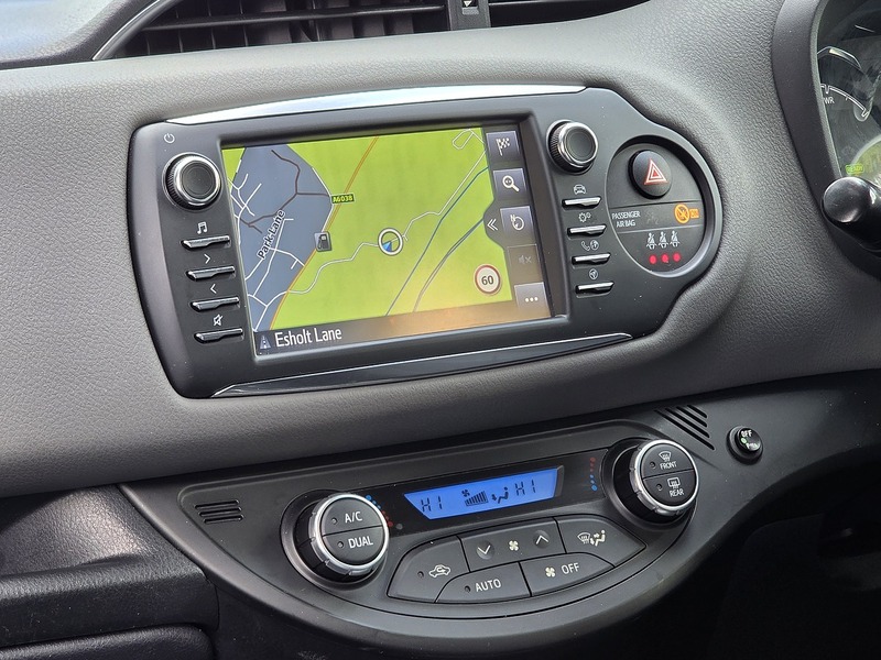 Used Toyota Yaris 2018 for sale - 76426392: Photo 5