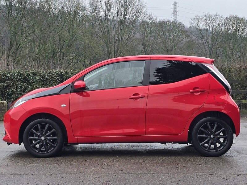 Used Toyota AYGO 2017 for sale - 77437795: Photo 24