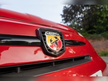 Used Abarth 500 2011 for sale - 79321711: Photo