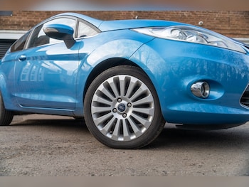 Used Ford Fiesta 2010 for sale - 78456750: Photo