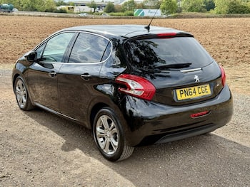 Used Peugeot 208 2014 for sale - 79710661: Photo
