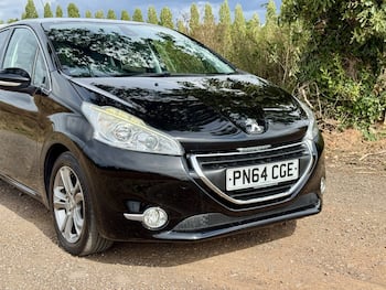 Used Peugeot 208 2014 for sale - 79710661: Photo