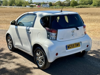 Used Toyota IQ 2010 for sale - 79536188: Photo