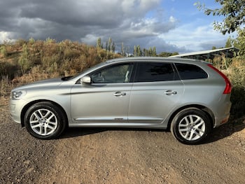 Used Volvo XC60 2017 for sale - 79680666: Photo