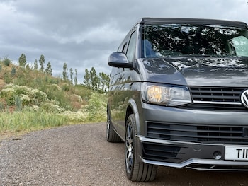 Used Volkswagen Transporter 2018 for sale - 79005455: Photo