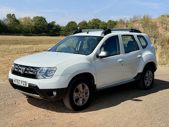 Used Dacia Duster 2018 for sale - 79360231: Photo