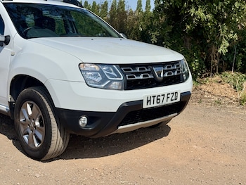 Used Dacia Duster 2018 for sale - 79360231: Photo